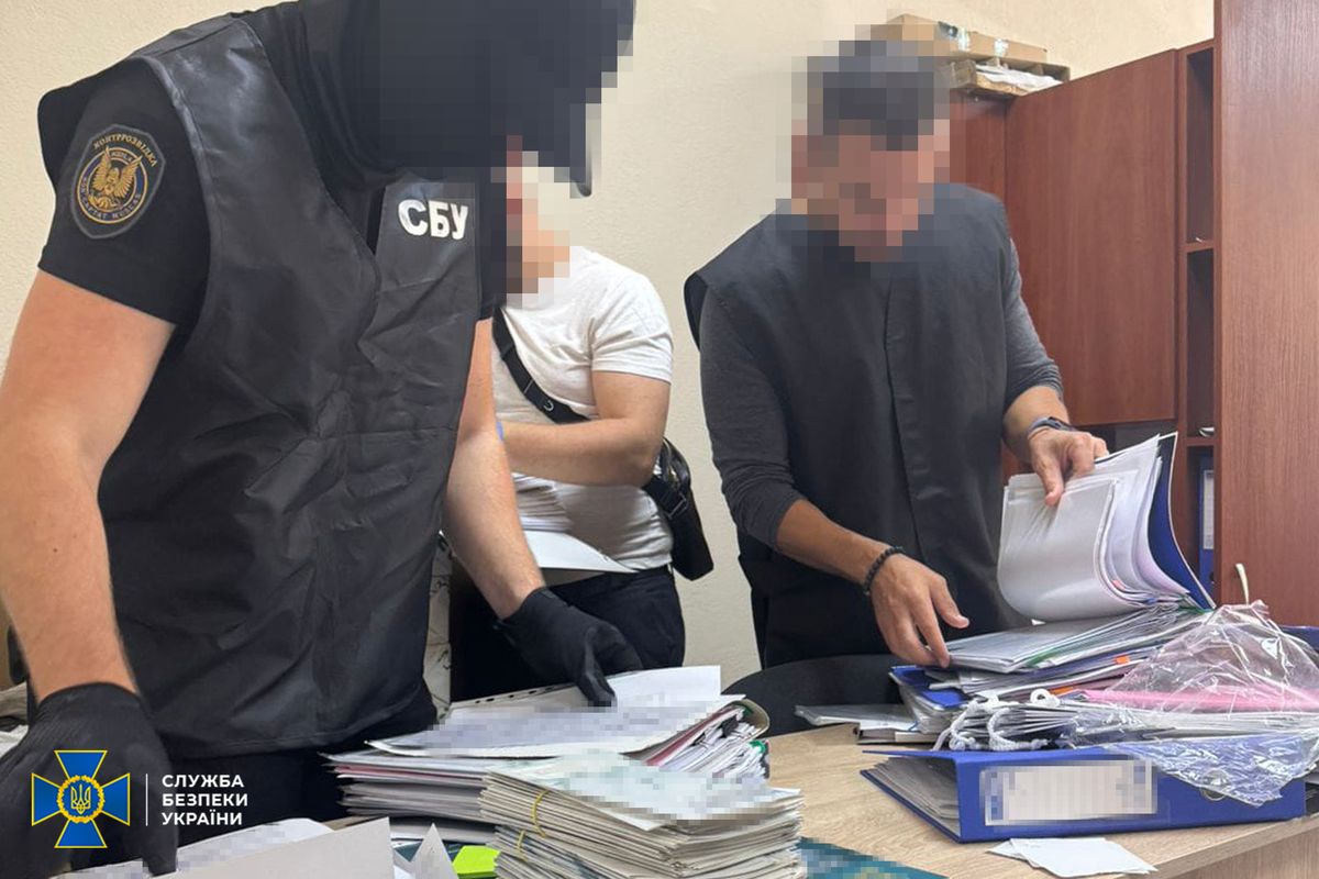Посадовців Луганської ОВА викрили на спробі привласнити 5 млн грн