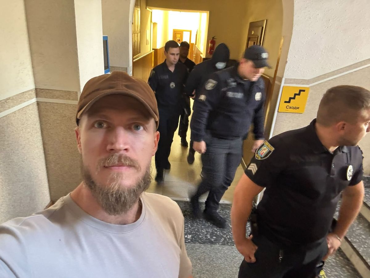 Суд обрав запобіжні заходи ще двом військовим, підозрюваним у підкиданні наркотиків Ширшину
