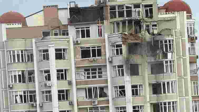 Росіяни масовано атакували житлову забудову Одеси, є десятки поранених 