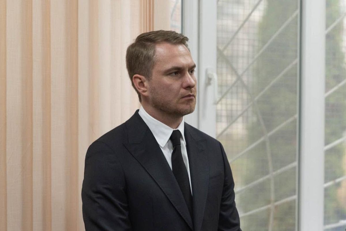 Володимир Зеленський підписав указ про звільнення Руслана Кравченка
