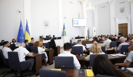 Депутати Львова заявили про ризик зриву важливих проєктів через затягування з боку ОВА