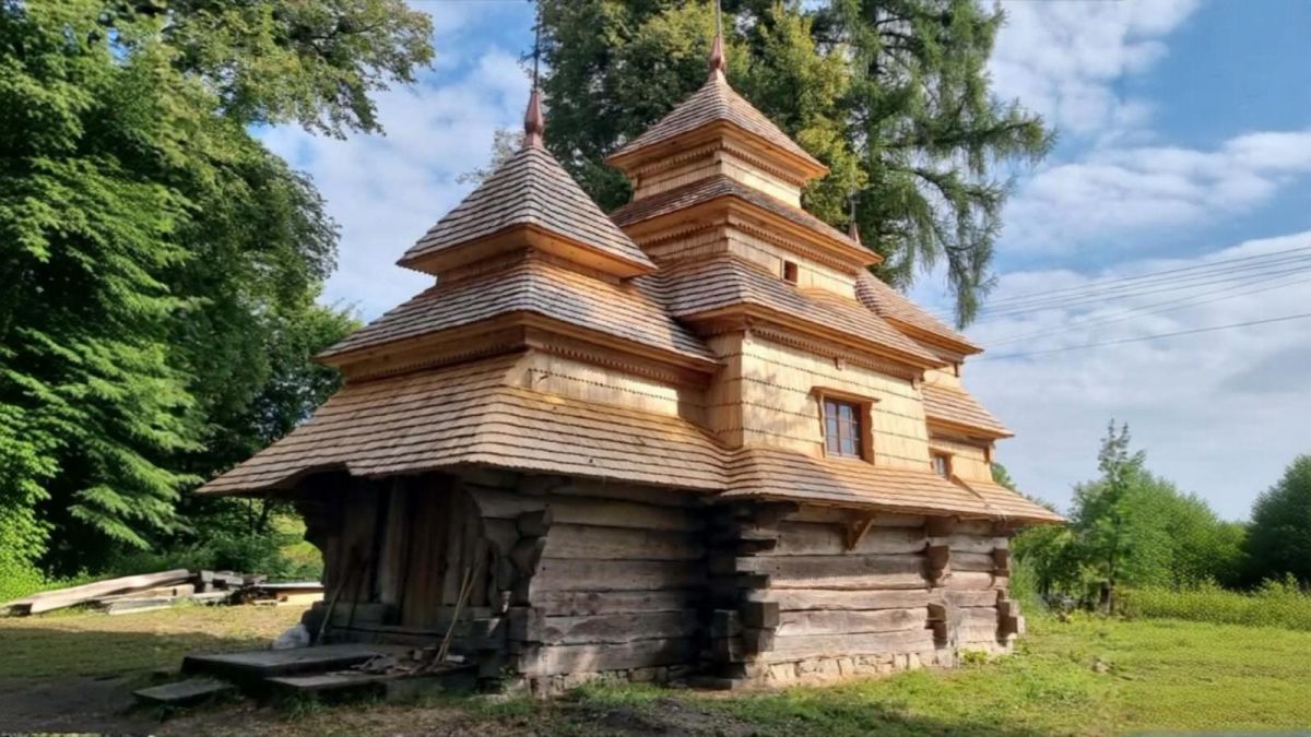 У Кугаєві на Львівщині відреставрували дерев’яну церкву XVII століття