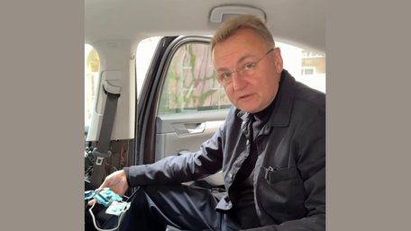 У службовому авто мера Львова виявили прослушку