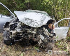 Водій Opel врізався у дерево на Рівненщині, загинули двоє пасажирів 