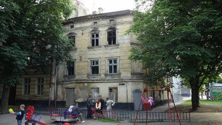 Міськрада просить уряд вплинути на Дубневичів через аварійний стан будинків у центрі Львова