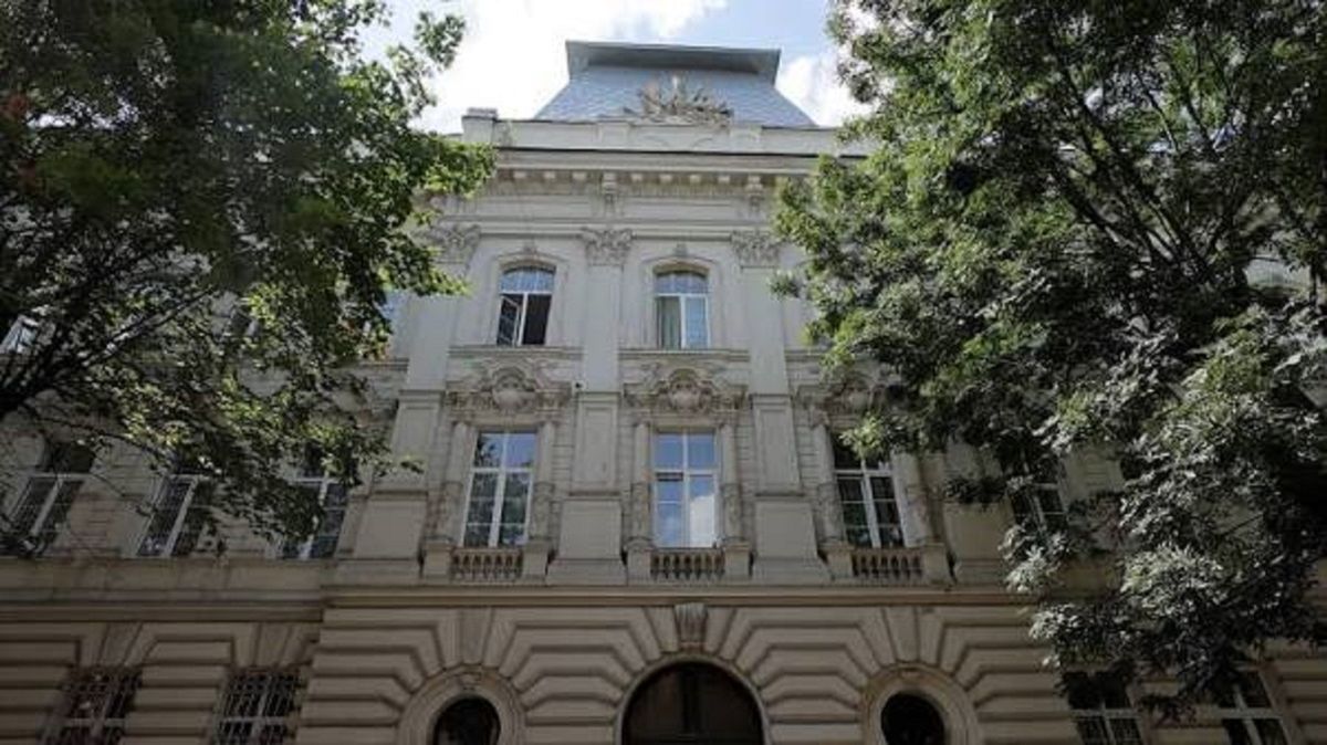 26-річний мешканець Львівщини раптово перестав самостійно ходити, сидіти, ковтати