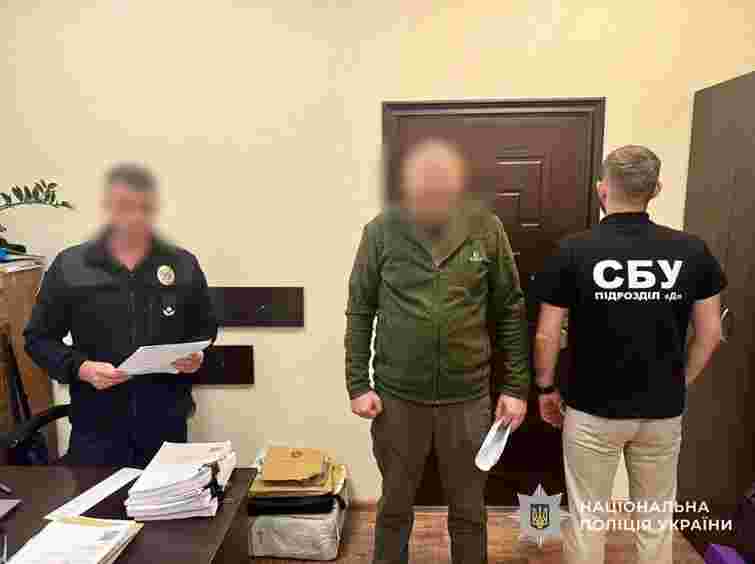 Керівник ТЦК на Закарпатті вносив неправдиві дані про мобілізацію в «Оберіг»