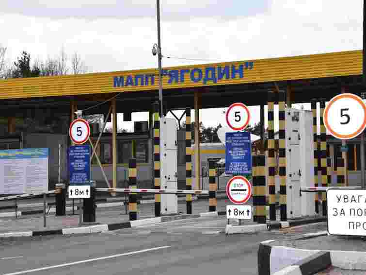 Російський дрон пошкодив пункт пропуску «Ягодин» на кордоні з Польщею