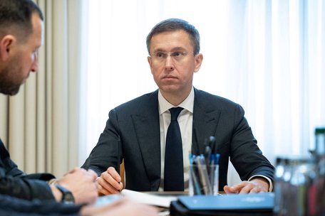 Премʼєр-міністр назвав витрати, від яких Україна відмовиться через дефіцит державних фінансів