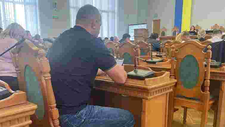 Під час сесії райради радник голови Сокільників узгоджував свої дії із лобістом забудови села