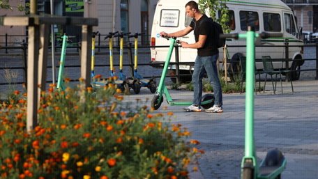 Чи потрібно у Львові заборонити самокати?