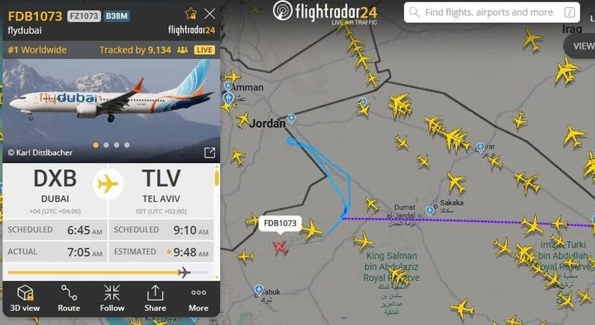 Літак Flydubai з понад 170 пасажирами на борту подав сигнал про захоплення через бійку пілотів