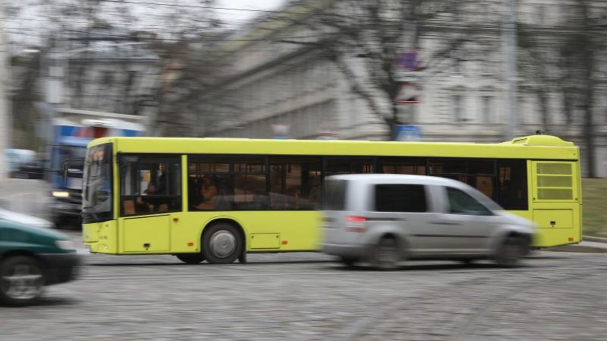 Біля Львова перекриють поворот до Малих Грибовичів: як зміниться рух автобусів