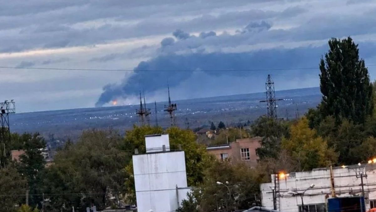 У Самарі після нічних вибухів загорілася найбільша в Європі нафтова станція