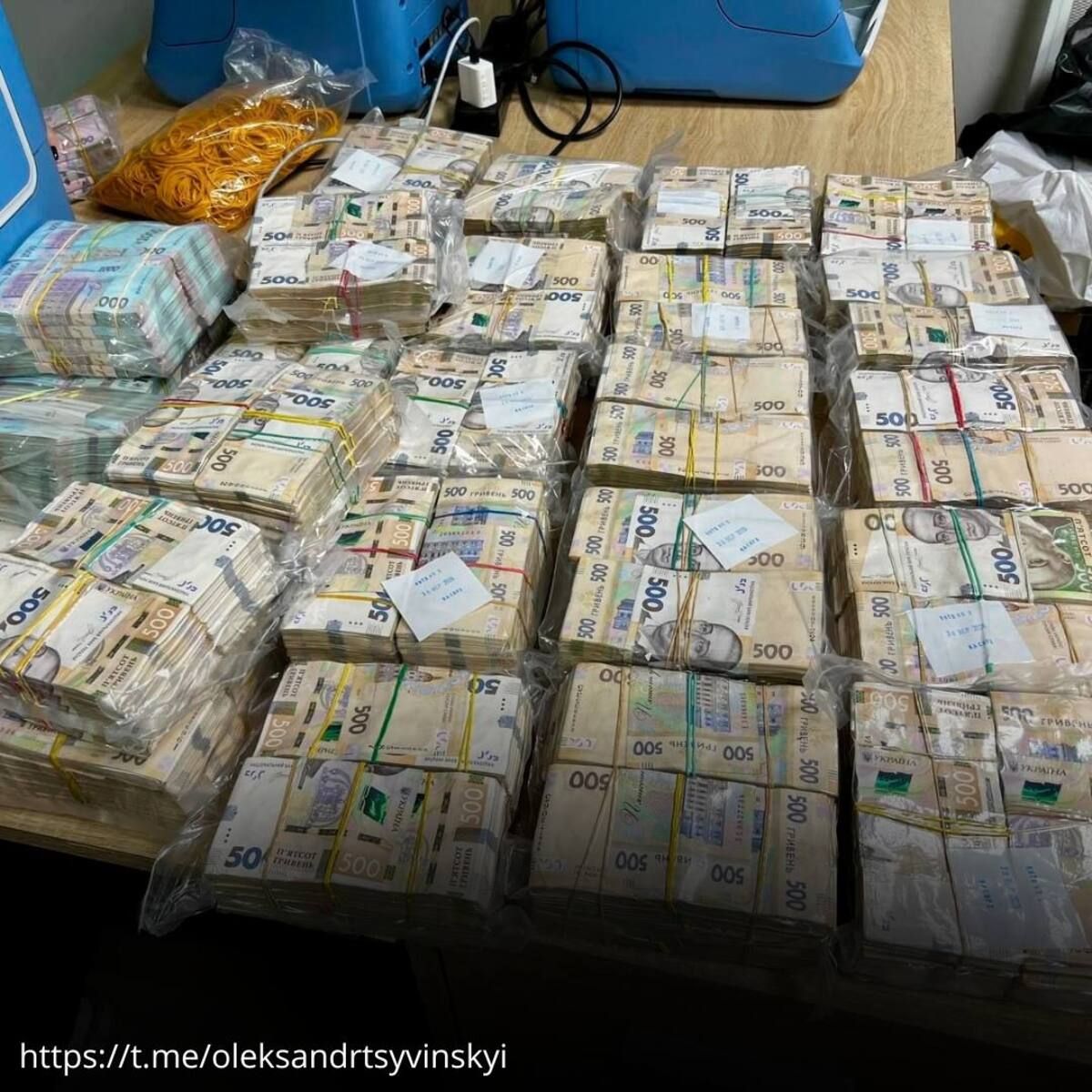 В Україні викрили мережу нелегальних обмінників і вилучили рекордні 630 млн грн готівкою