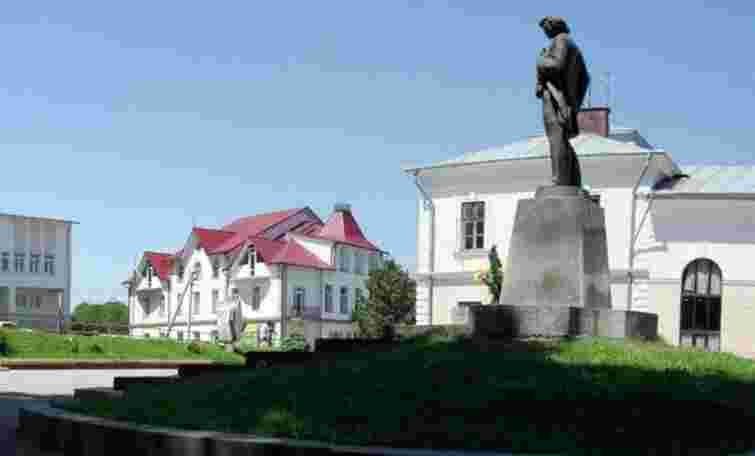 У Кіцмані на Буковині вода буде за графіком через масове звільнення працівників