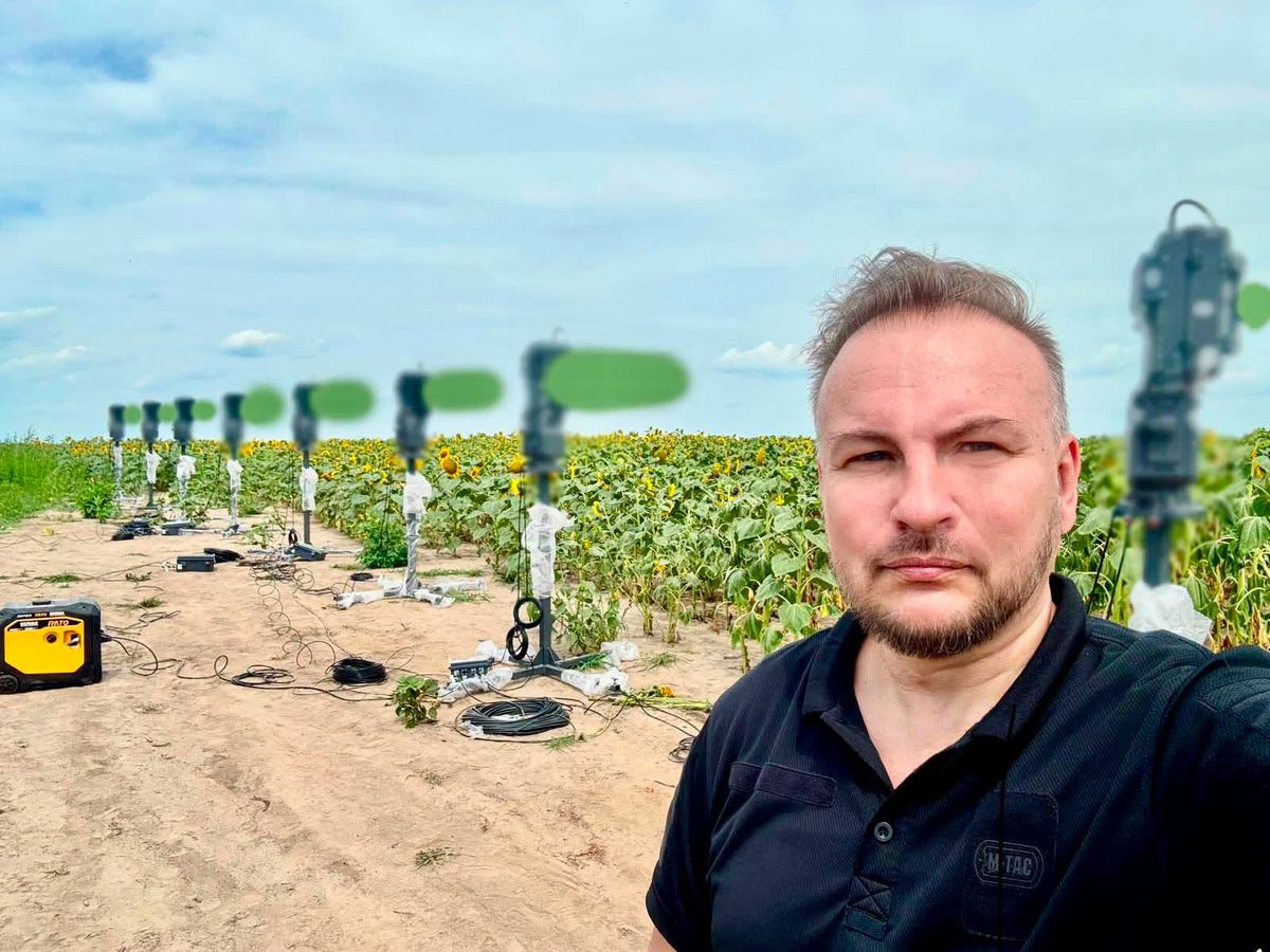 Радник президента «Флеш» припустив, що в Києві працюють російські ретранслятори для БпЛА