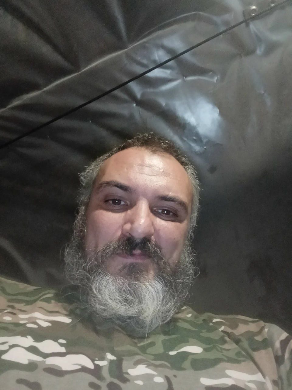 На фото Раман Сиромятніков