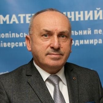 Мирон Громяк з 1995 року є деканом фізико-математичного факультету 