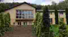 Журналісти виявили завищені ціни у тендері з ремонту турбази «Карпати» на Львівщині