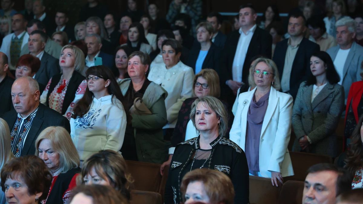 Семеро представників Львівщини отримали звання заслуженого вчителя та працівника освіти