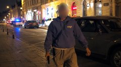 У центрі Львова двоє підлітків побили перехожого та погрожували пістолетом