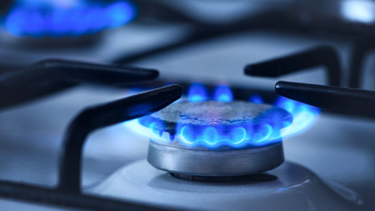 Не витрачайте газ на кухні даремно: яка звичка збільшує рахунки