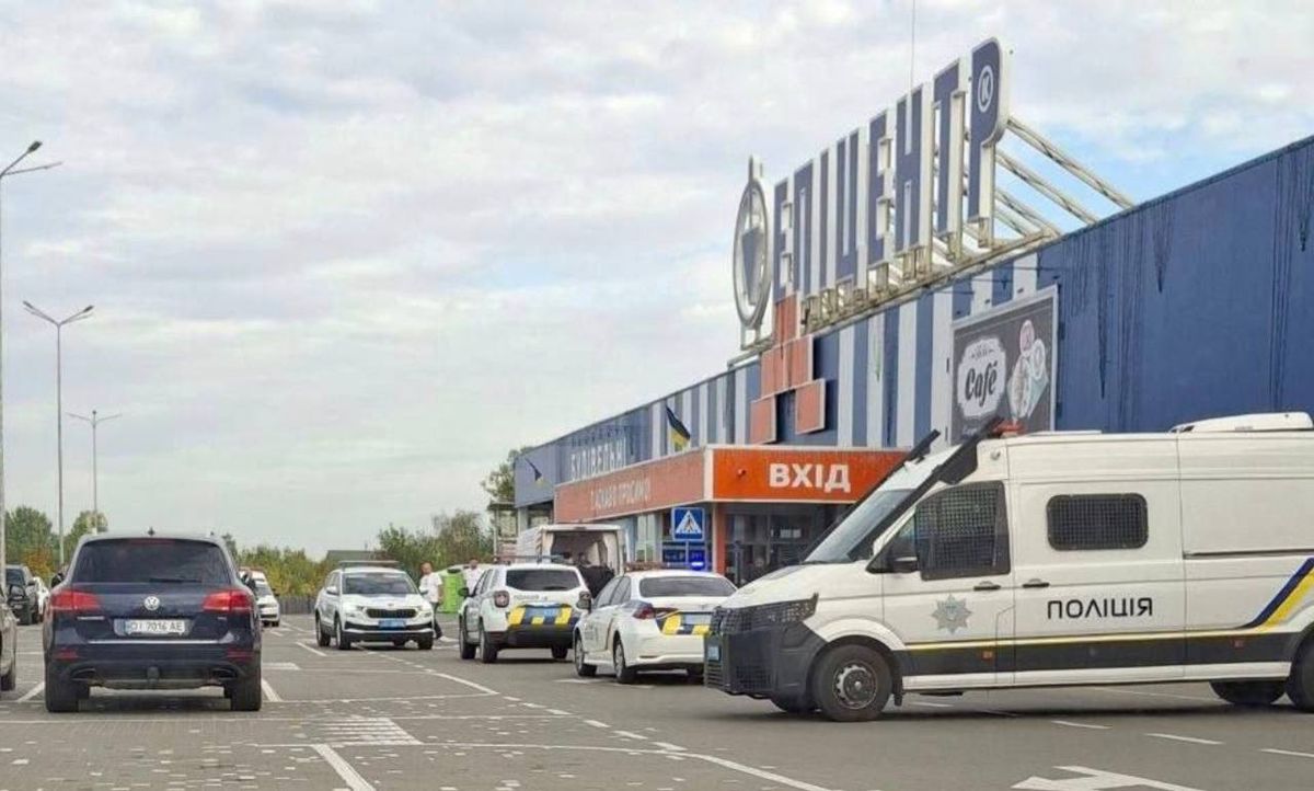  23-річний чоловік поранив сокирою трьох відвідувачів «Епіцентру» в Ковелі 