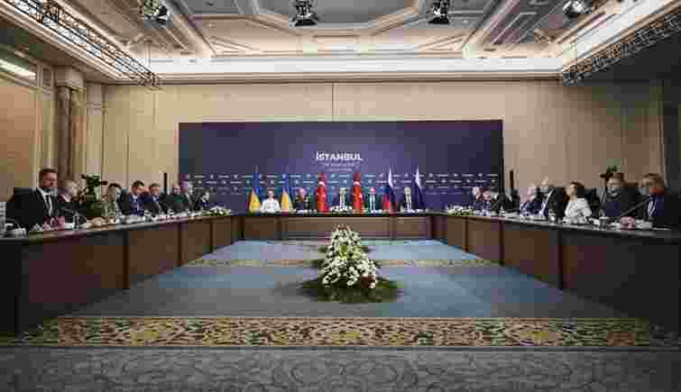 75% українців погоджуються на перемовини з Росією для завершення війни