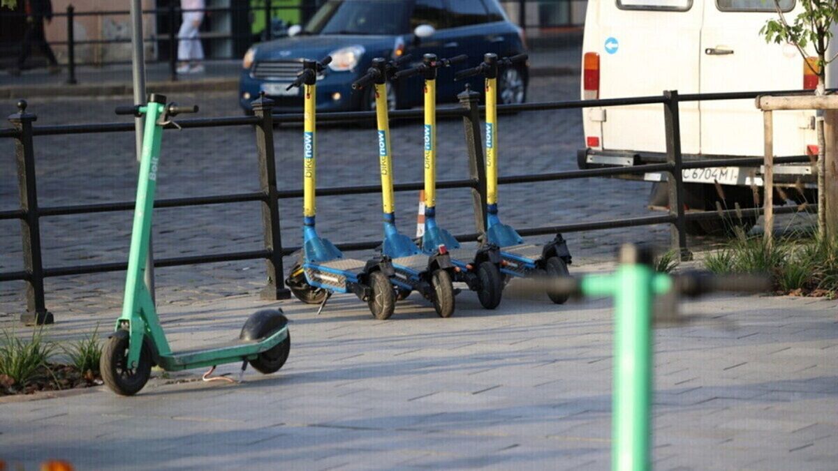 У лікарнях Львова нині рятують дітей, які отримали важкі травми через падіння з самоката