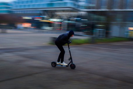 Хочете купити дитині електросамокат? Спершу поговоріть із лікарем