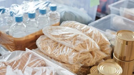 Що варто купити до зими: повний список продуктів і речей на випадок блекауту