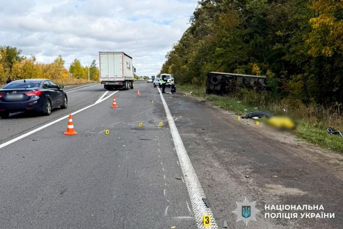 Подружжя пенсіонерів з Києва загинуло унаслідок ДТП на Рівненщині