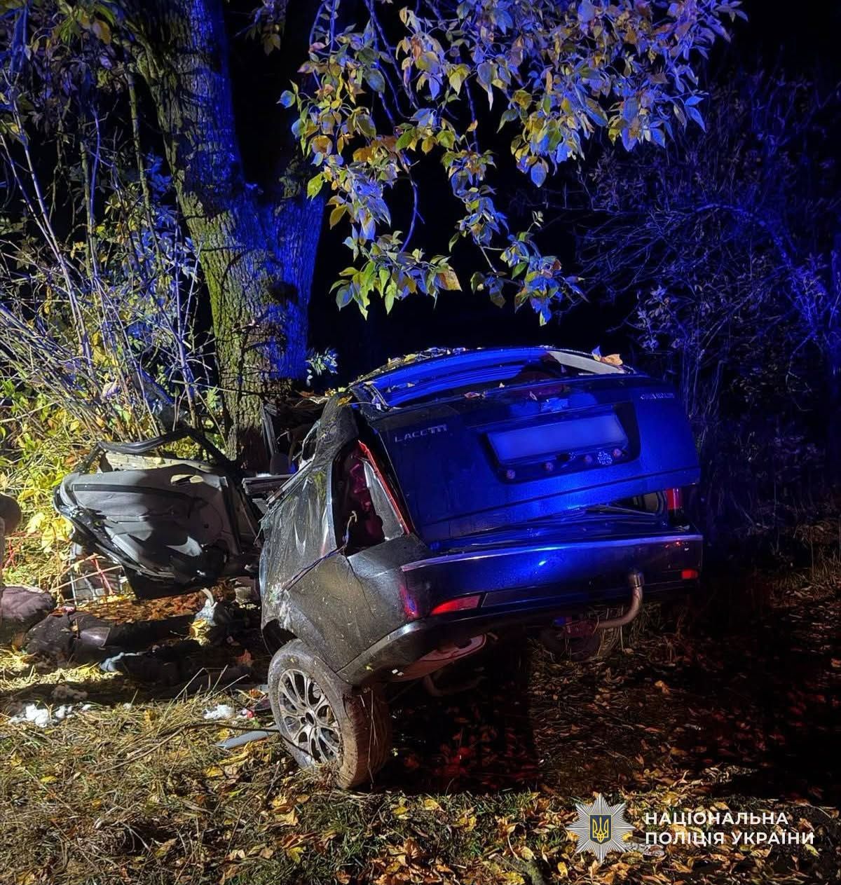 У важкій аварії на Закарпатті загинули 27-річний водій та двоє підлітків 