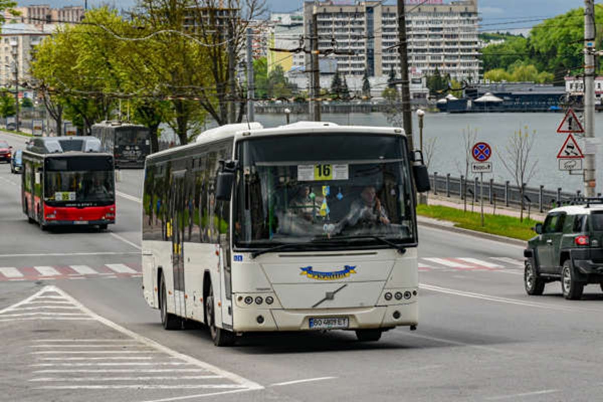 Тернопільського пенсіонера оштрафували на 17 тис. грн за мастурбацію в маршрутці