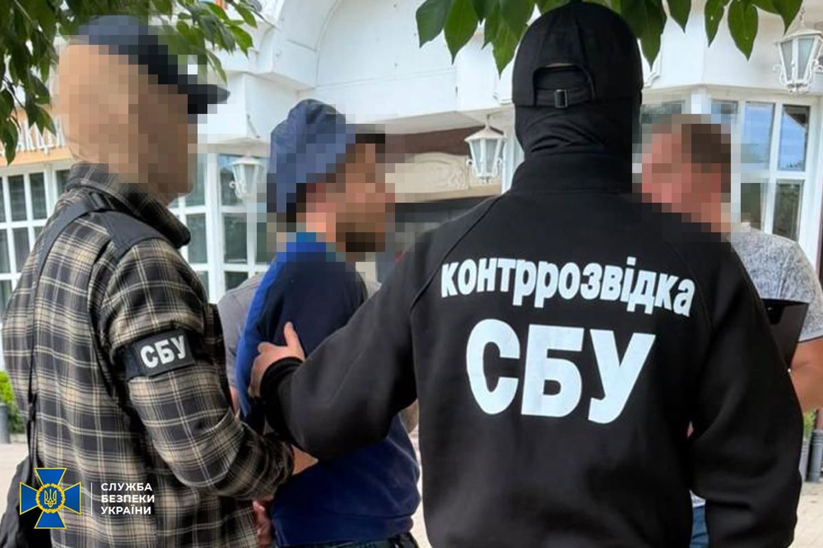 Військового з Хмельниччини підозрюють у держзраді через реєстрацію Starlink для росіян