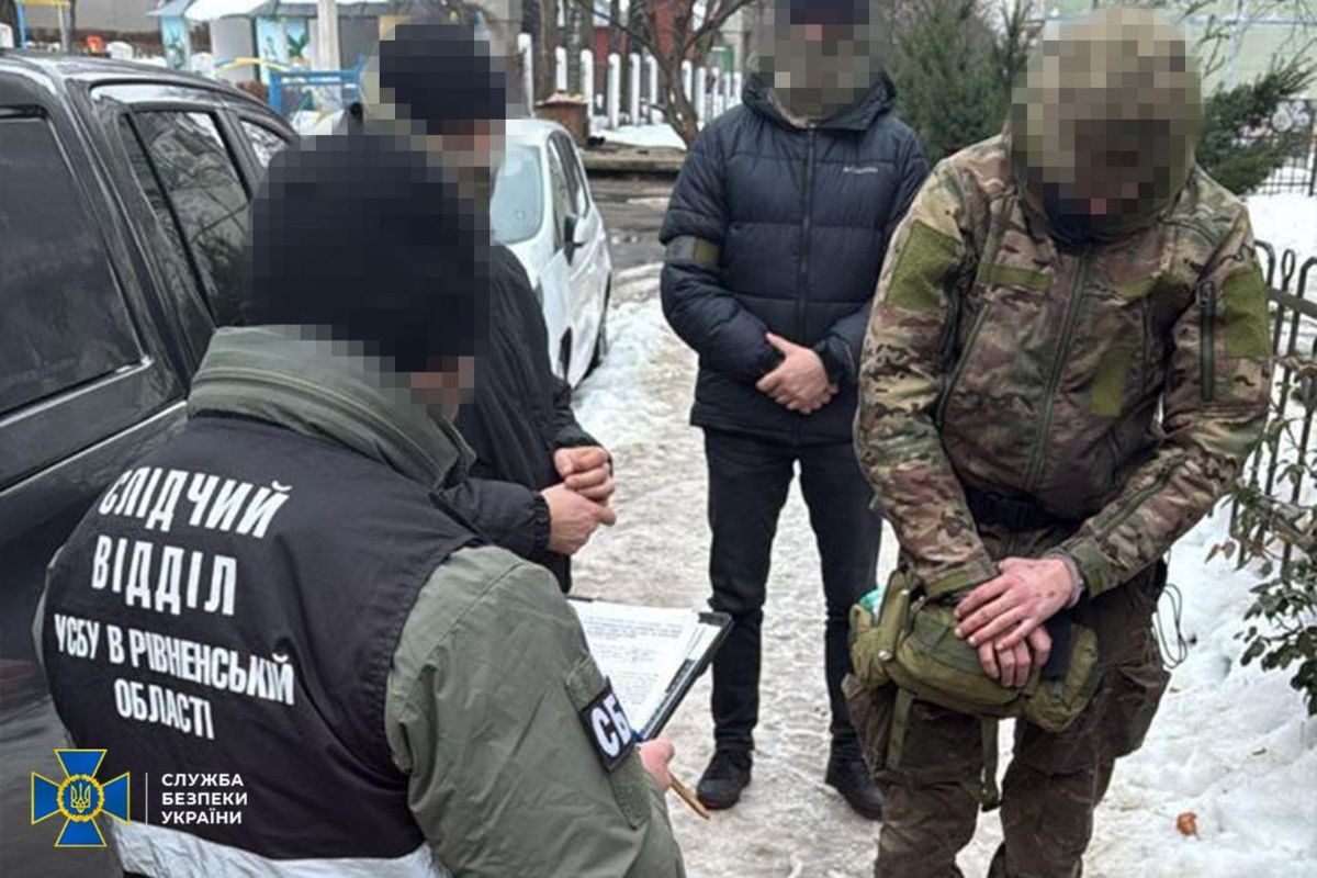 Житомирянин отримав 7 років тюрми за закладання вибухівки біля кавʼярні в Рівному