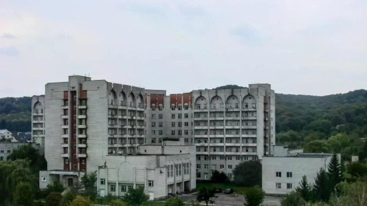 У Винниках за понад 92 млн грн облаштують центр відновлення слуху