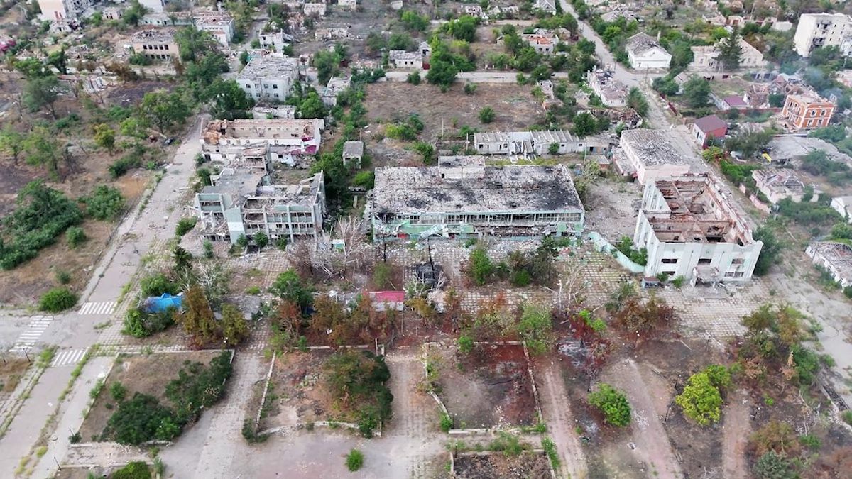 Україна та Росія обговорюють припинення вогню для евакуації жителів Олешок 