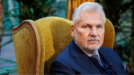 «Від цього здалеку тхне бажанням продати Україну в російські руки». Цитата дня