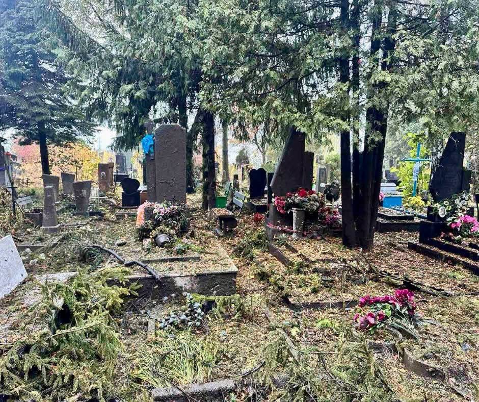 Наслідки російського удару (фото Віктора Шакирзяна)