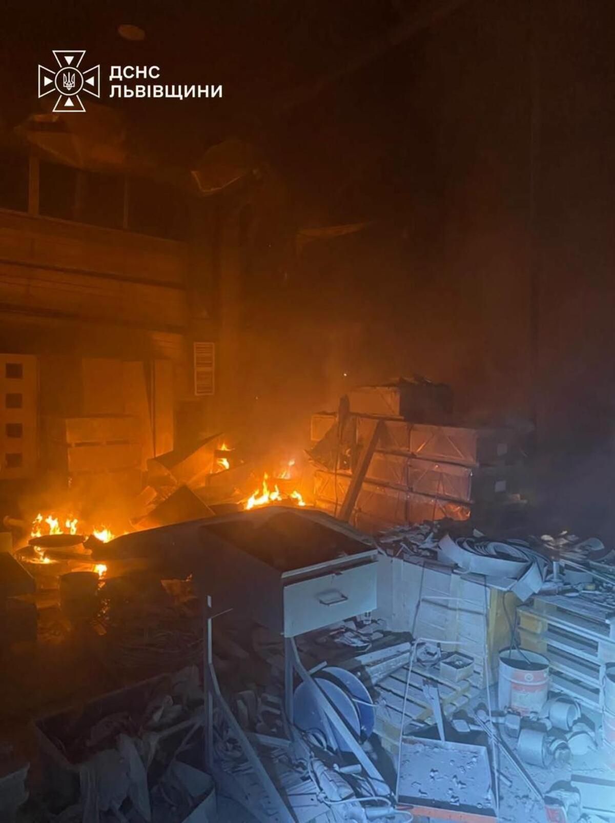 У Жовківській громаді російський дрон атакував підприємство, є постраждалі