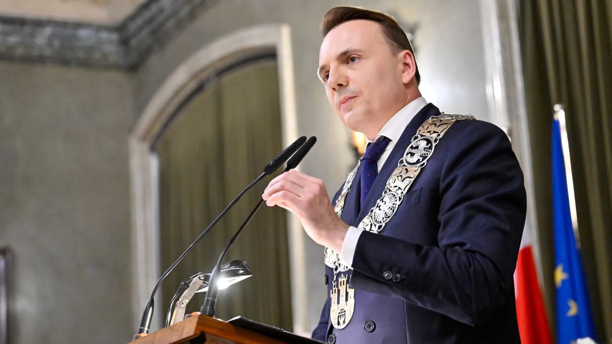 Новообраний мер Кракова погрожує призупинити партнерські стосунки зі Львовом