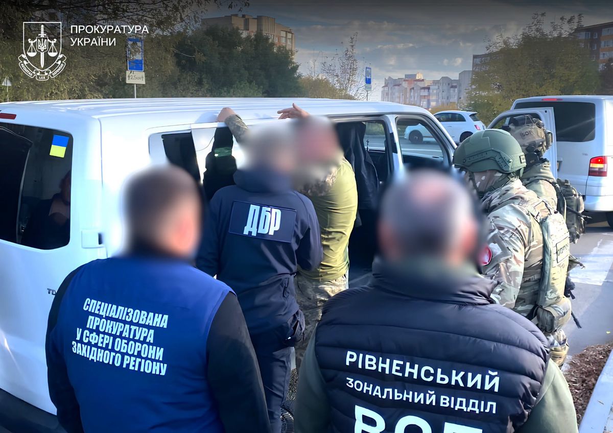 Мобілізований пропонував командиру 5 тис. доларів за втечу з навчального центру на Рівненщині