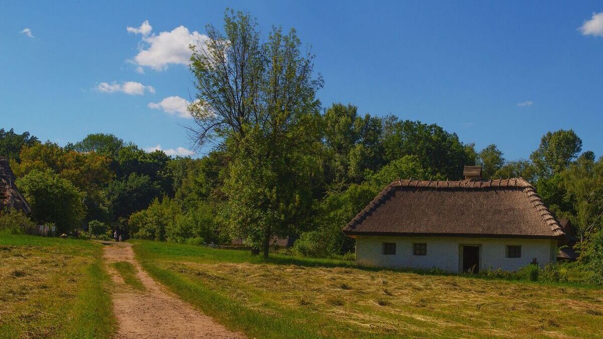 Напередодні зими: які ціни на оренду будинків в західних областях