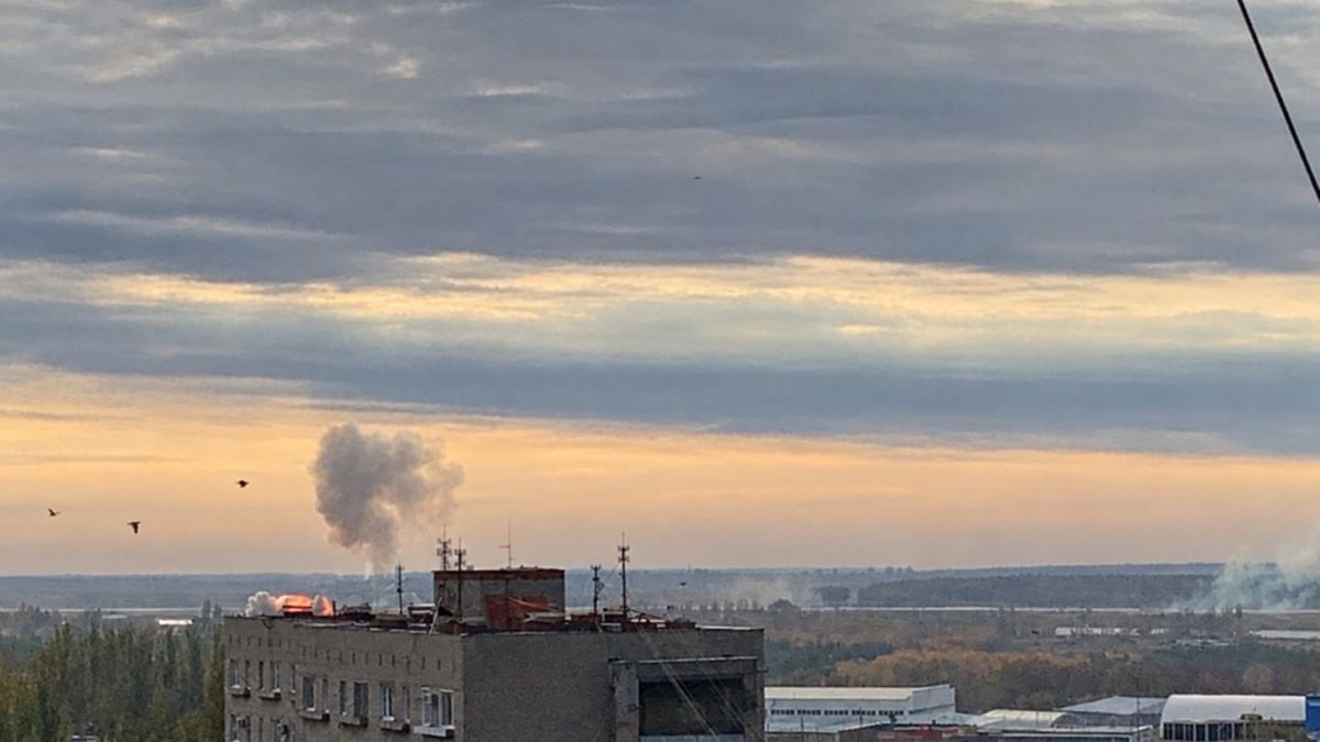 Москва опинилася під атакою дронів, аеропорти російської столиці призупиняли роботу