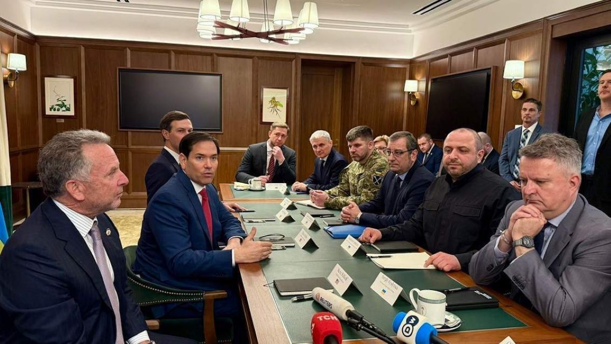 Журналісти дізналися можливі місця наступних переговорів України, США та Росії
