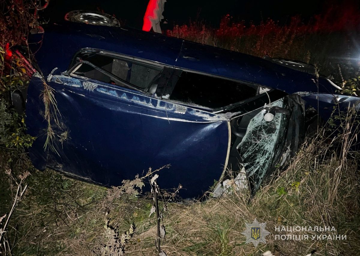  Неповнолітній водій Škoda зіткнувся з підводою на Волині, пʼятеро травмованих