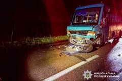 У Рівному легковик врізався у маршрутку, постраждали четверо людей