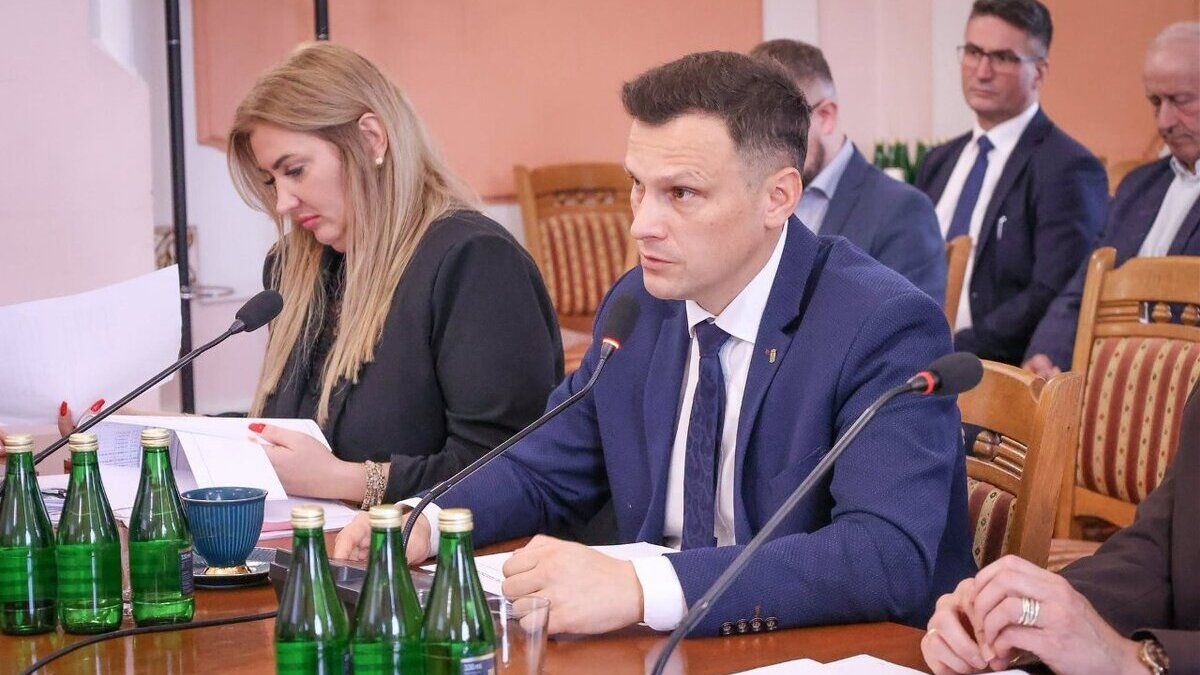 Місто Ярослав відмовилось від співпраці зі Сколе через рішення Львівської облради про УПА